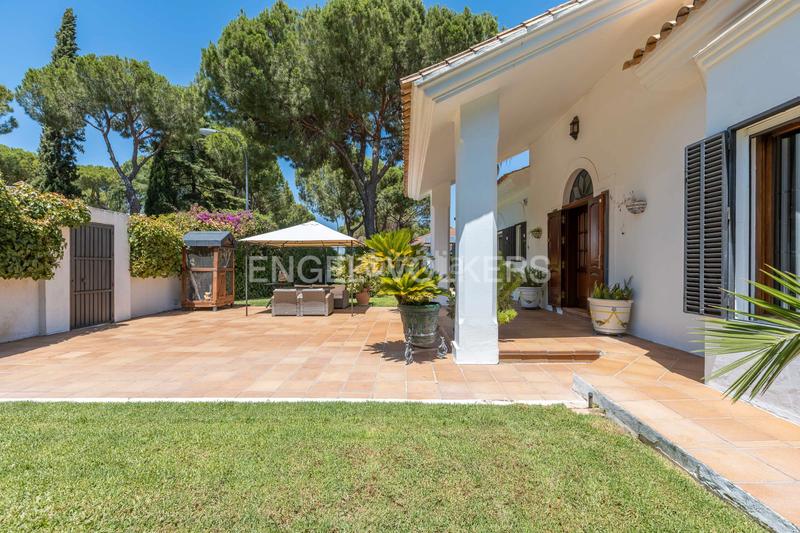 Foto 50ed5e69-27d6-4424-a373-ec5b5f7b0994. Casa amb calefacció aparcament piscina a Oromana Alcalá de Guadaira