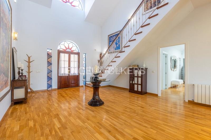 Foto 9176d9df-7f15-4348-a5c9-083416a57663. Casa amb calefacció aparcament piscina a Oromana Alcalá de Guadaira