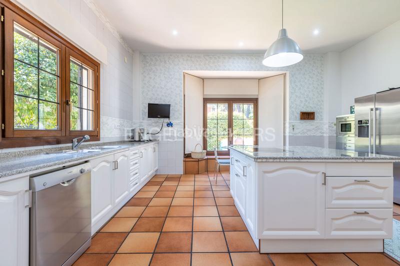 Foto 98dc1e3d-e511-439f-8f1e-c0c01088f230. Casa amb calefacció aparcament piscina a Oromana Alcalá de Guadaira