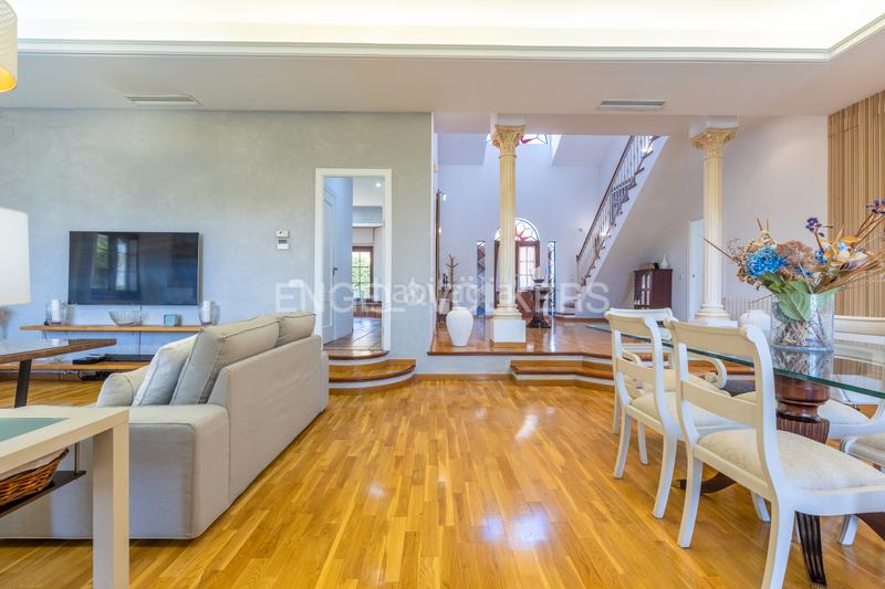 Foto b1ea703c-699b-4c84-927d-64152a8073dd. Casa amb calefacció aparcament piscina a Oromana Alcalá de Guadaira