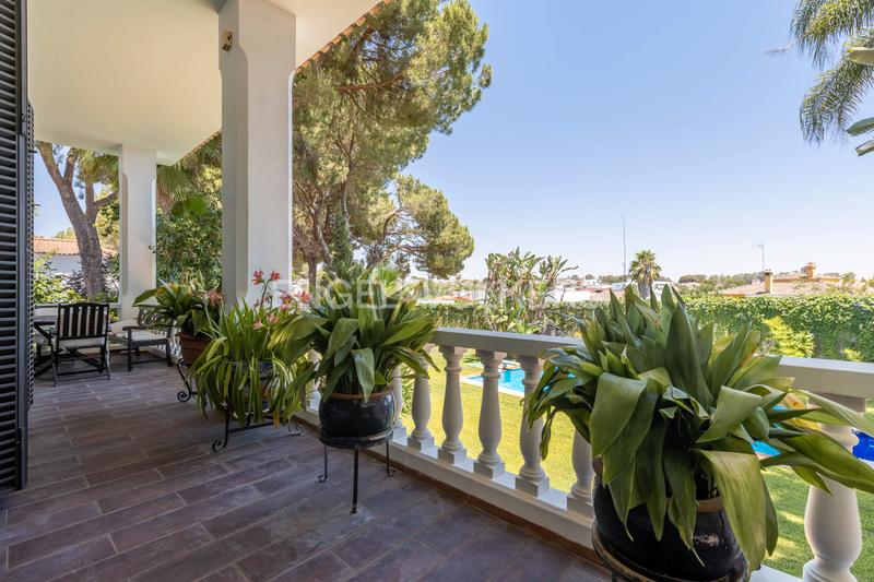 Foto c80bc1b3-b0db-4bd5-8e7d-3cd3afe0899b. Casa amb calefacció aparcament piscina a Oromana Alcalá de Guadaira