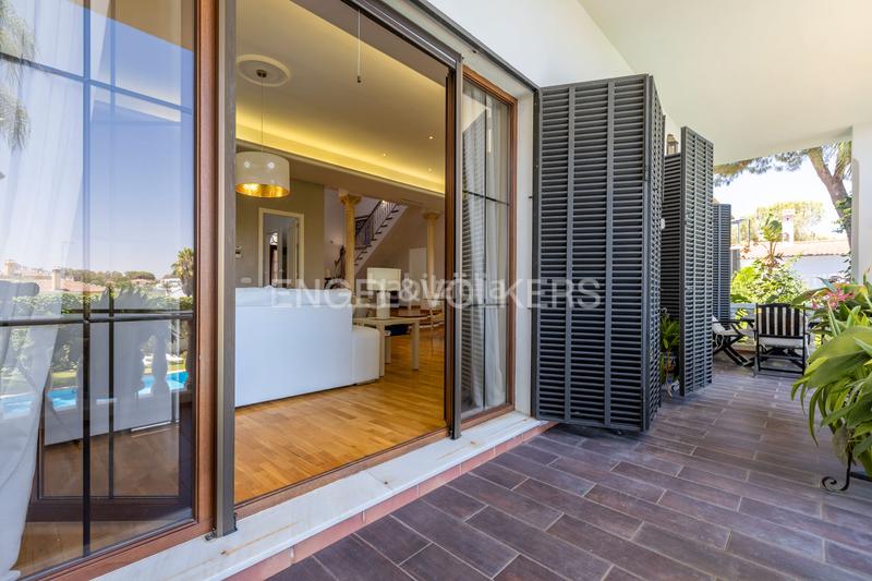 Foto d69b28ea-b102-406f-8676-79b22e92684c. Casa amb calefacció aparcament piscina a Oromana Alcalá de Guadaira