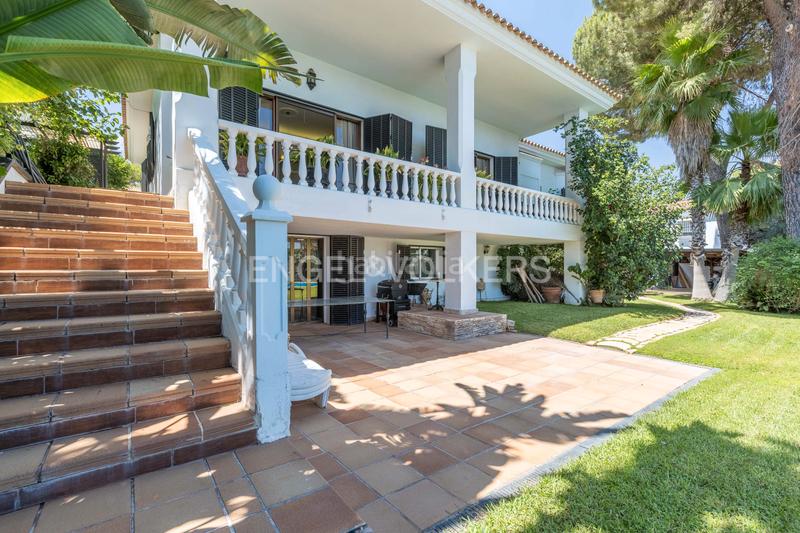 Foto f8529959-a27f-41b0-abb6-d9b96732bec8. Casa amb calefacció aparcament piscina a Oromana Alcalá de Guadaira