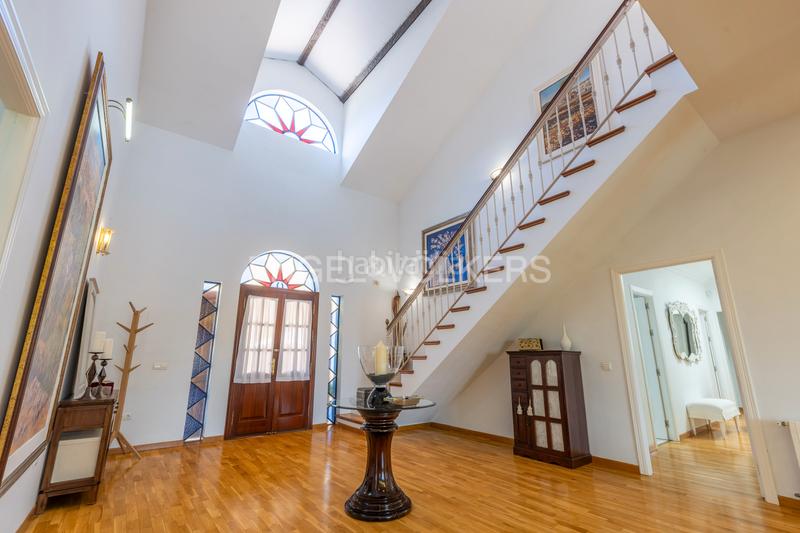 Foto fd7662fc-f28f-41b2-9e6b-3c9b3ebdd502. Casa amb calefacció aparcament piscina a Oromana Alcalá de Guadaira