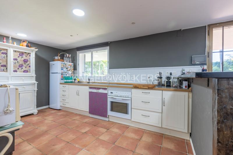 Foto fe4733d0-90be-464b-87b2-4fa9e1280791. Casa amb calefacció aparcament piscina a Oromana Alcalá de Guadaira