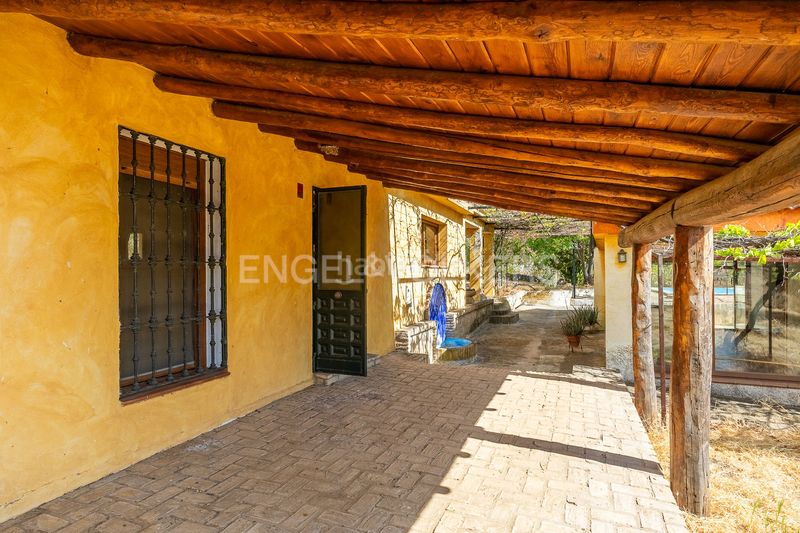 Foto a22a0dd7-ac02-4ee8-9b1f-bb4979f52ca6. Casa amb calefacció piscina a Castillo de las Guardas (El)