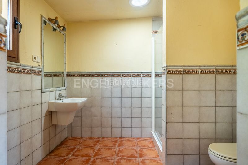 Foto f1aeb91a-cb23-47fe-8dc2-fb499f8bc642. Casa amb calefacció piscina a Castillo de las Guardas (El)