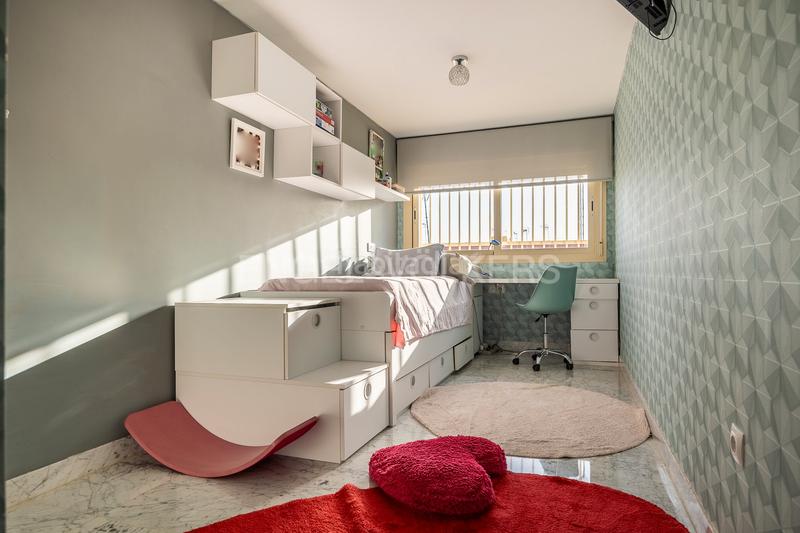 Foto 0d0e8bc4-fe93-495c-b141-d035f98ea280. Apartament amb calefacció aparcament a Barrio del Nervión Sevilla