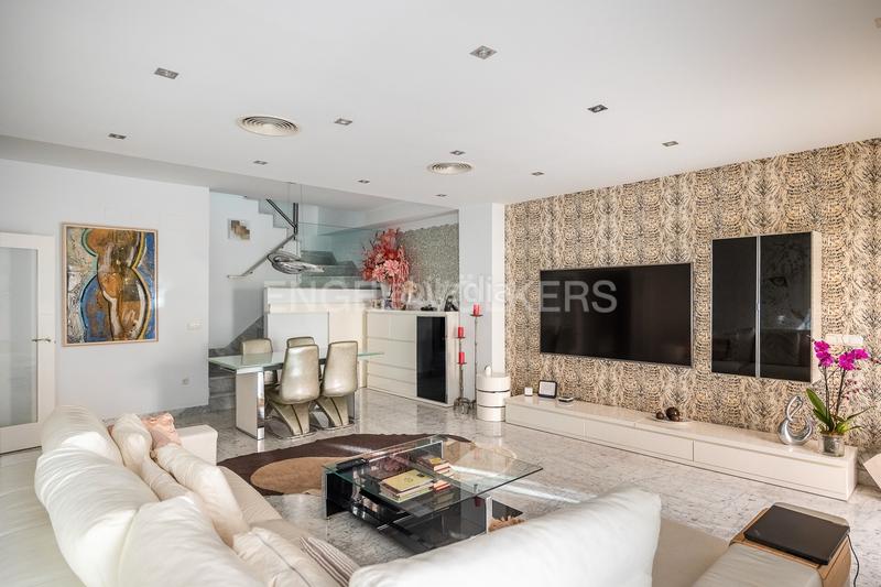 Foto 1a919b2b-0a83-4dcf-929f-0569718df2f7. Apartament amb calefacció aparcament a Barrio del Nervión Sevilla