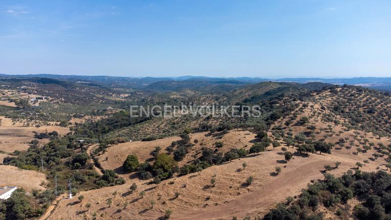 Foto b19f8f6e-12ba-458c-a808-72b7c0f6c5c6. Maison avec chauffage dans Constantina