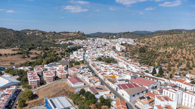 Foto da2e78a8-8710-4204-8263-d9af5f6bc8fb. Maison avec chauffage dans Constantina