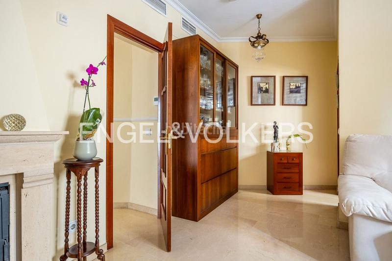 Foto 64ea8513-894d-4361-94ce-e5c200c22968. Attique avec chauffage dans Santa Catalina Sevilla