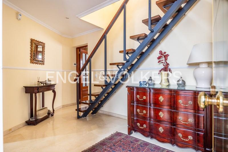 Foto 67941477-04de-4f83-995d-6b543d17f731. Attique avec chauffage dans Santa Catalina Sevilla