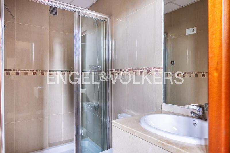 Foto 87e4e5a4-18c9-4c88-aede-fffd2e32e10f. Attique avec chauffage dans Santa Catalina Sevilla