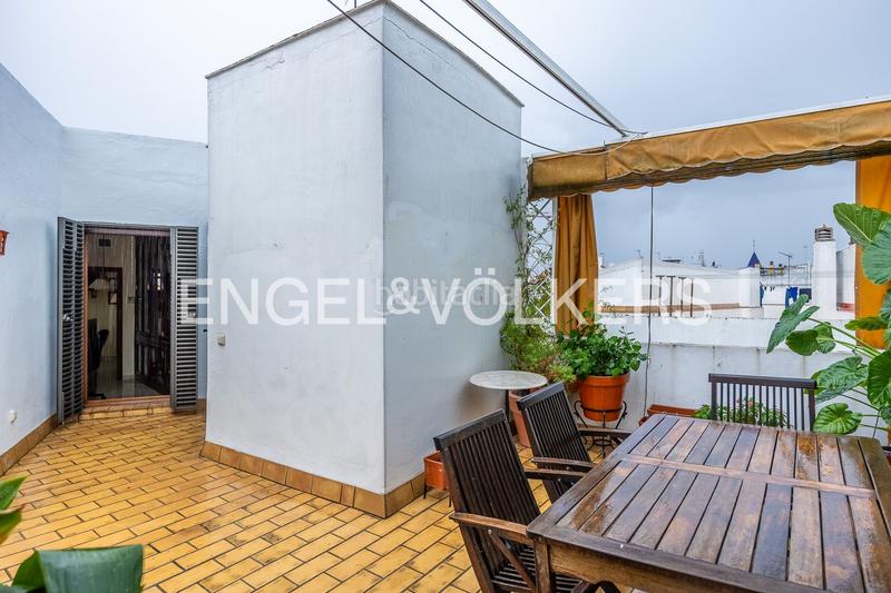 Foto c1281355-944f-4637-a39c-3751fc4debf6. Attique avec chauffage dans Santa Catalina Sevilla