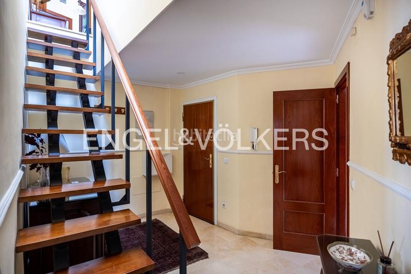 Foto e75311b7-5f09-4061-bb41-8bc6bb8e8832. Attique avec chauffage dans Santa Catalina Sevilla