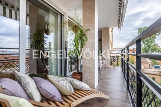 Pis a El Porvenir. Exclusiva vivienda con terraza y piscina en urbanización privada