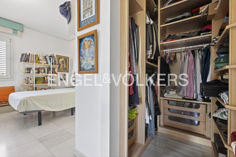 Foto 23cdcd0c-faf2-4aec-96c2-196b2d130140. Haus mit heizung pool in La Motilla - Fuente del Rey Dos Hermanas