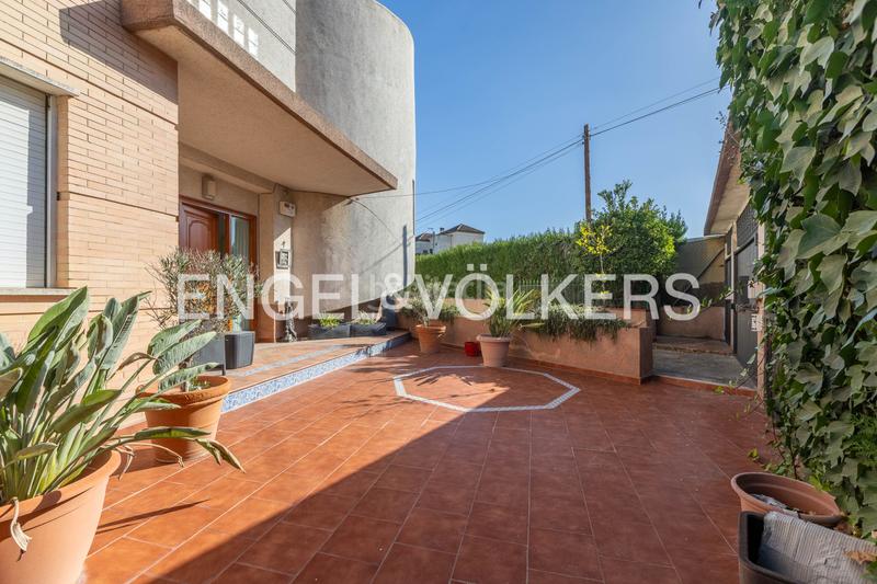 Foto 3d9f74bd-3eab-46de-9159-ad9ef0953c7e. Haus mit heizung pool in La Motilla - Fuente del Rey Dos Hermanas