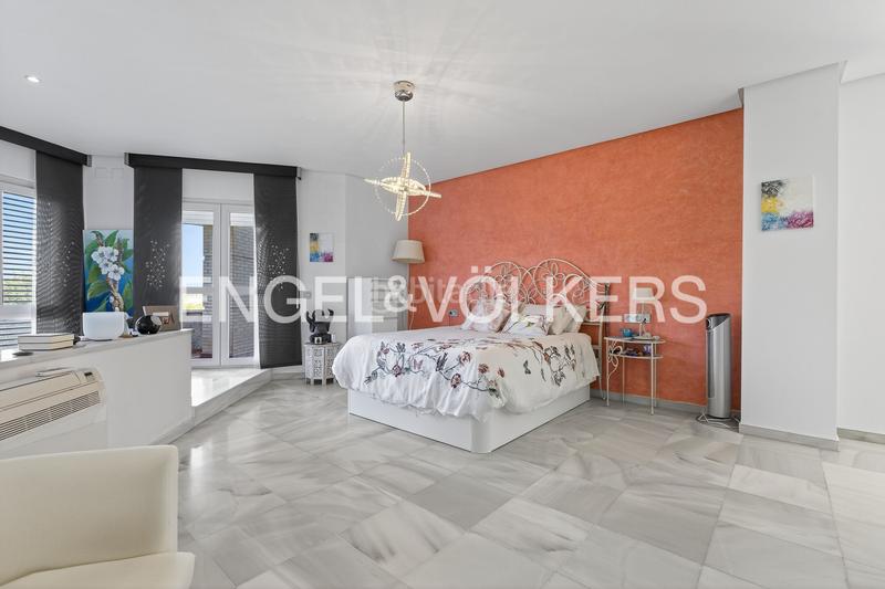 Foto 3f7c8e9b-457b-4281-88c9-40a8dbb5ada2. Haus mit heizung pool in La Motilla - Fuente del Rey Dos Hermanas