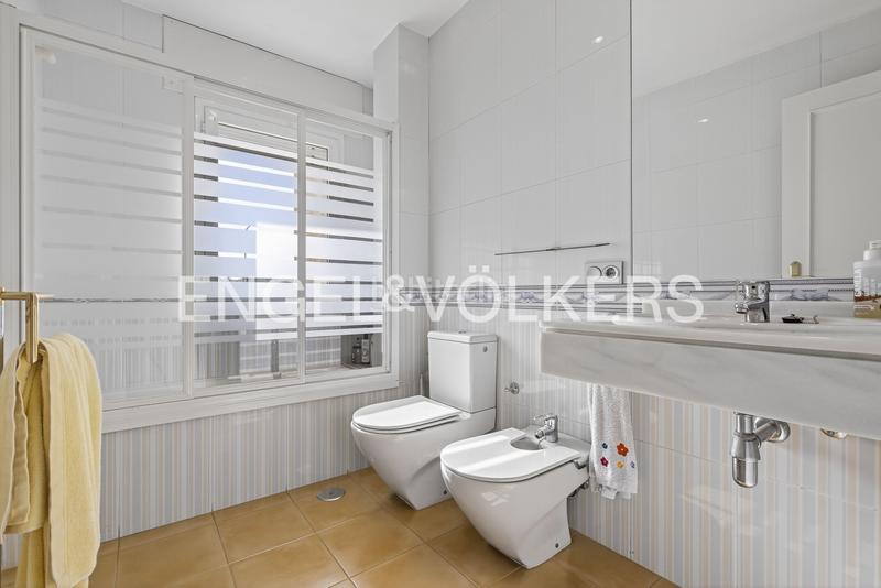 Foto 7fef9f7f-0cfe-4711-88a3-d590ca68d0ab. Haus mit heizung pool in La Motilla - Fuente del Rey Dos Hermanas