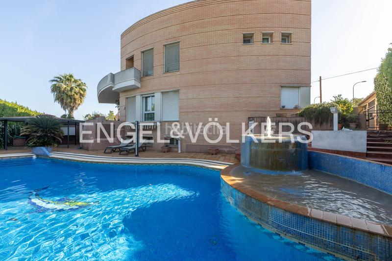 Foto a4507aa6-b43f-4277-bc78-b3ba3260d9c6. Haus mit heizung pool in La Motilla - Fuente del Rey Dos Hermanas