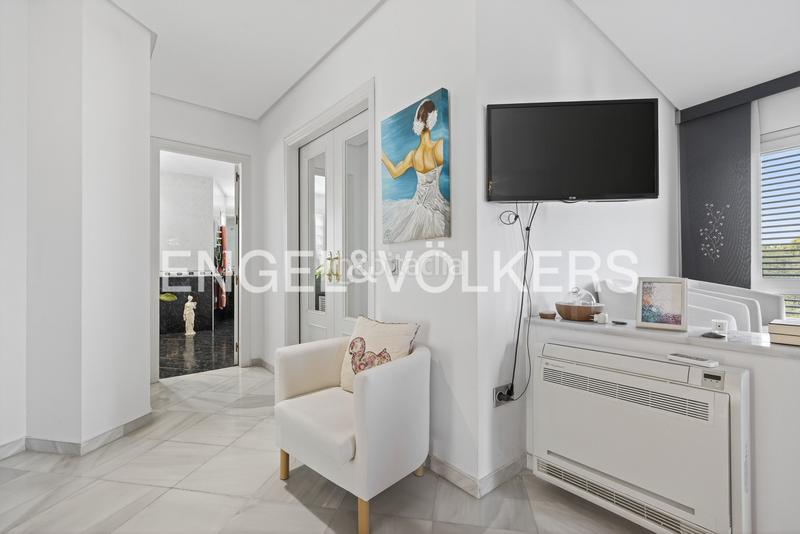 Foto c2e152fb-b66e-461b-9de5-203a903b610c. Haus mit heizung pool in La Motilla - Fuente del Rey Dos Hermanas