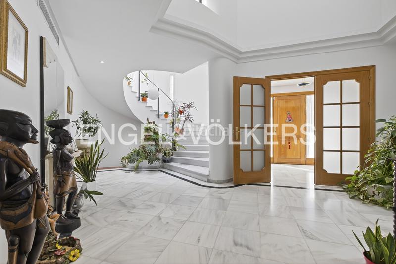 Foto cb5d7160-d68d-4ffd-bc12-19c59f84e394. Haus mit heizung pool in La Motilla - Fuente del Rey Dos Hermanas