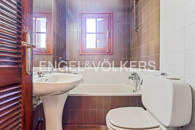 Foto 8165b11f-ea67-4f2c-9ba4-4c18a8255f8c. House with heating parking pool in Santa Eufemia Tomares