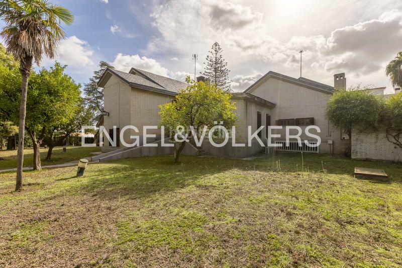 Foto a6bdd0eb-fee8-4844-9d73-b273fa9f2182. House with heating parking pool in Santa Eufemia Tomares