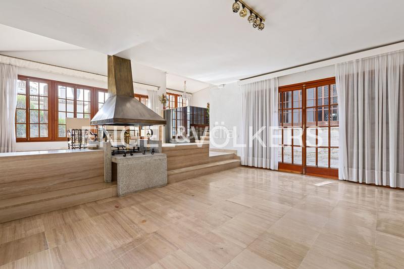 Foto b8e7fe15-7c95-4ae3-ada8-e5b7a47a0173. House with heating parking pool in Santa Eufemia Tomares