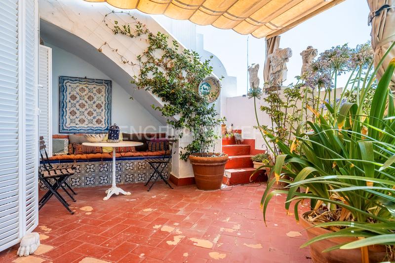 Foto 15c51b25-994b-4f56-84d7-c398f28dea2e. Attique avec chauffage piscine dans Alfalfa - Santa Cruz Sevilla