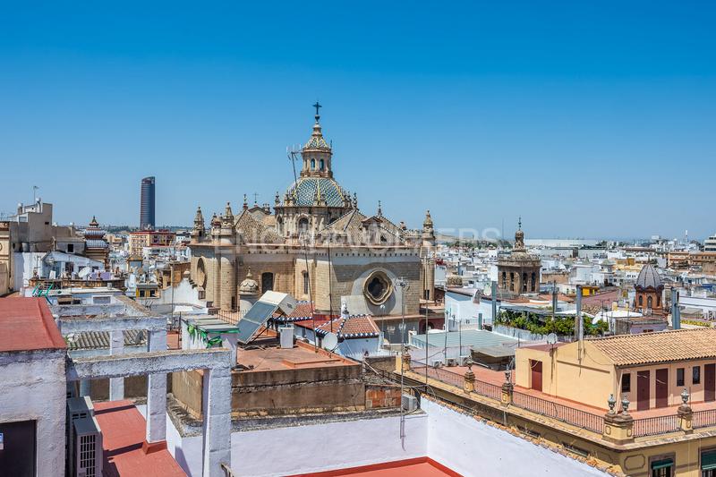 Foto 4767ca89-b444-4138-8c7e-710bcf53db17. Attique avec chauffage piscine dans Alfalfa - Santa Cruz Sevilla