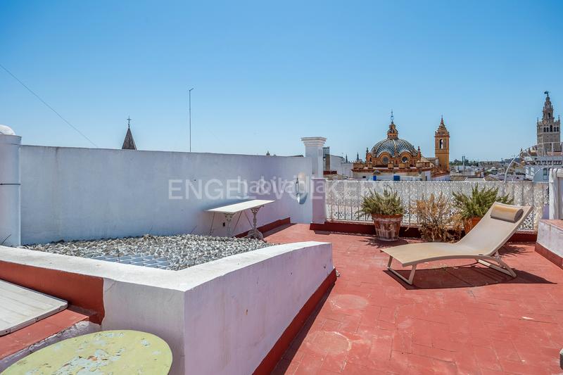 Foto a17ea16f-308b-4329-992a-dcc13e0e4c94. Attique avec chauffage piscine dans Alfalfa - Santa Cruz Sevilla