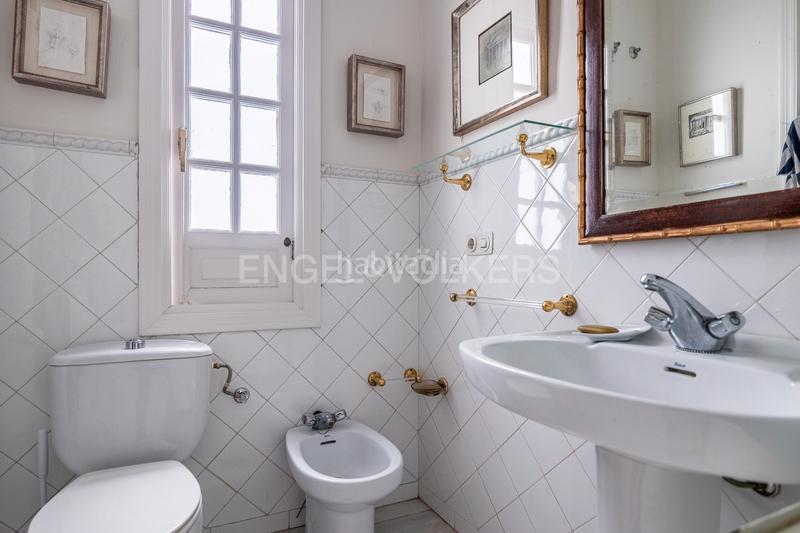 Foto aa23cc77-1fd9-474c-ba26-98158a15d428. Attique avec chauffage piscine dans Alfalfa - Santa Cruz Sevilla