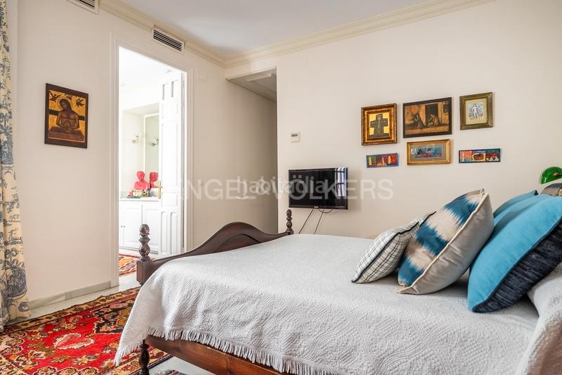 Foto ff87152d-db98-4ab9-ab3a-d6bc4182f88f. Attique avec chauffage piscine dans Alfalfa - Santa Cruz Sevilla