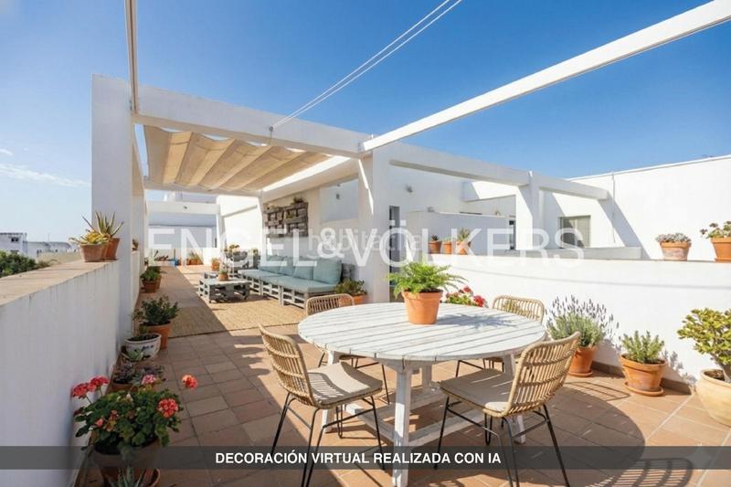 Foto 808002b7-4a9b-4390-a13d-5e8baa1ba8fd. Àtic amb calefacció aparcament a Conil Conil de la Frontera