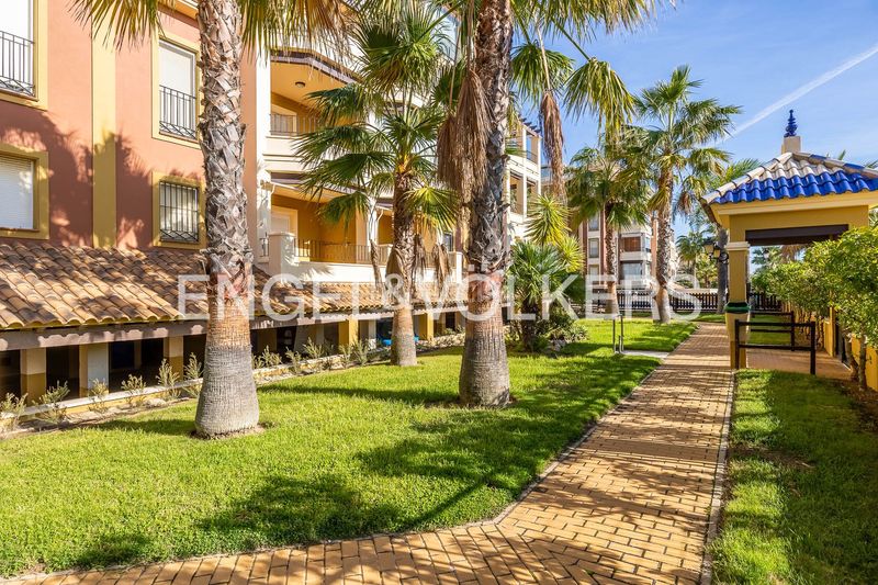 Foto 5672561f-17b0-46fc-9adb-d878cc3d0fd5. Attico con riscaldamento parcheggio piscina in Punta del Moral Ayamonte