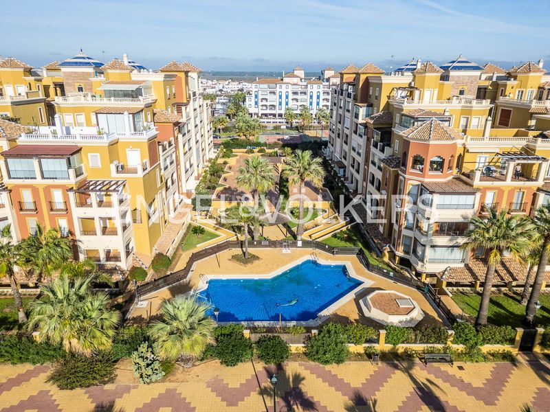 Foto a1ee29b7-4f11-487a-926f-cfa4523f3aad. Attico con riscaldamento parcheggio piscina in Punta del Moral Ayamonte