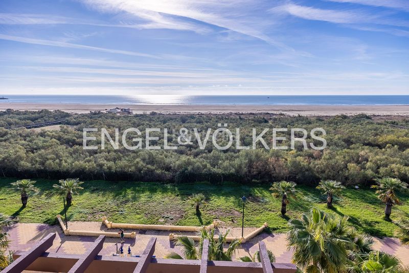 Foto af9fa41d-7b3b-4882-8a34-3dfa7168deb9. Attico con riscaldamento parcheggio piscina in Punta del Moral Ayamonte