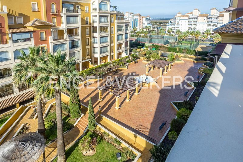 Foto b2152339-e250-4cef-8f49-970866419d79. Attico con riscaldamento parcheggio piscina in Punta del Moral Ayamonte