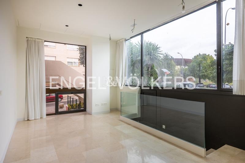 Foto 3b0fe037-3c00-4a4c-839f-0998224718a6. Appartement mit heizung in Los Remedios Sevilla