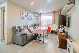 Apartamento en Triana Oeste. Acogedor piso en triana con patio privado