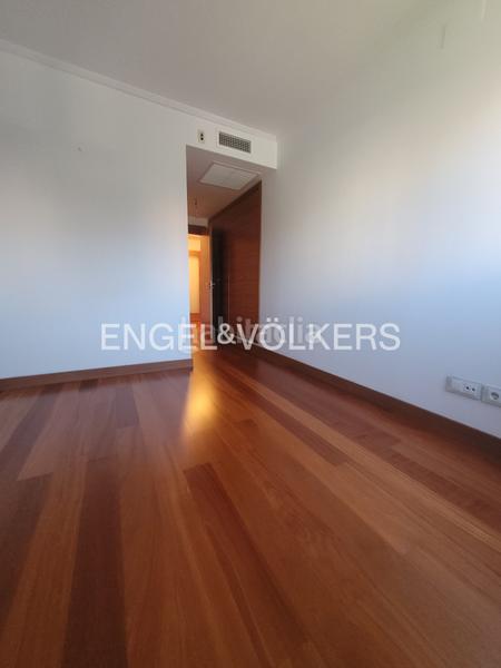 Foto ed61d54d-7264-459c-8cb2-b62933d45a93. Affitto piccolo appartamento con riscaldamento parcheggio in Sevilla