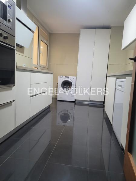 Foto 50893e6b-cf02-4077-80ba-c9a63a427714. Location appartement avec chauffage parking dans San Bernardo Sevilla