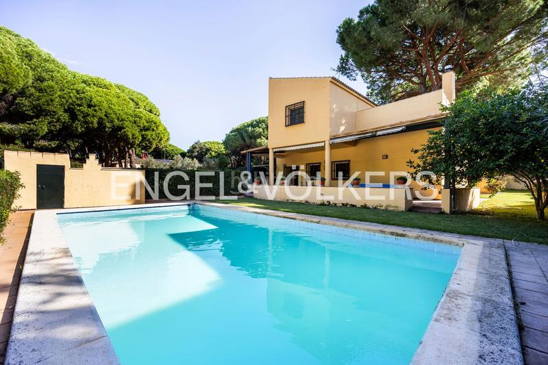 Foto 9bd04027-dfe2-4bd1-b044-122dd54b8218. Maison avec chauffage piscine dans Los Franceses - La Vega Chiclana de la Frontera