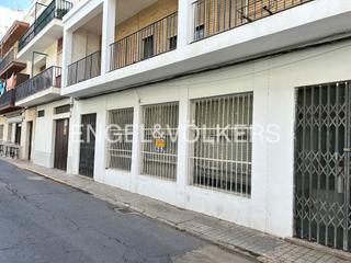 Etagenwohnung in Isla Cristina. Edificio con local a 5 minutos de la playa de isla cristina