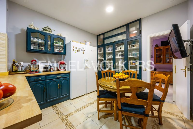 Foto 7a6fb1e3-8cb7-49c1-b370-015829435e0c. Pis amb calefacció a Centro Histórico Cádiz