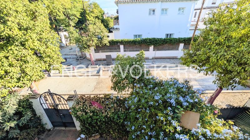 Foto 63ea385d-fba4-4fa4-88a8-c9668153561d. Casa amb calefacció aparcament a Heliópolis Sevilla