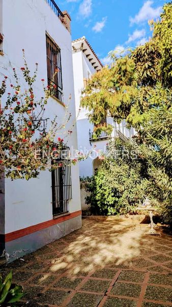 Foto 976d96ef-d536-421b-af4b-fd7908dbef89. Casa amb calefacció aparcament a Heliópolis Sevilla